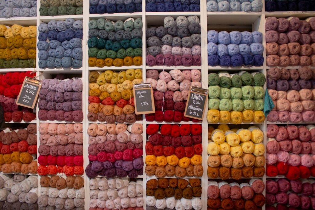 Bunte Garnauswahl – Foto: K8 / Unsplash